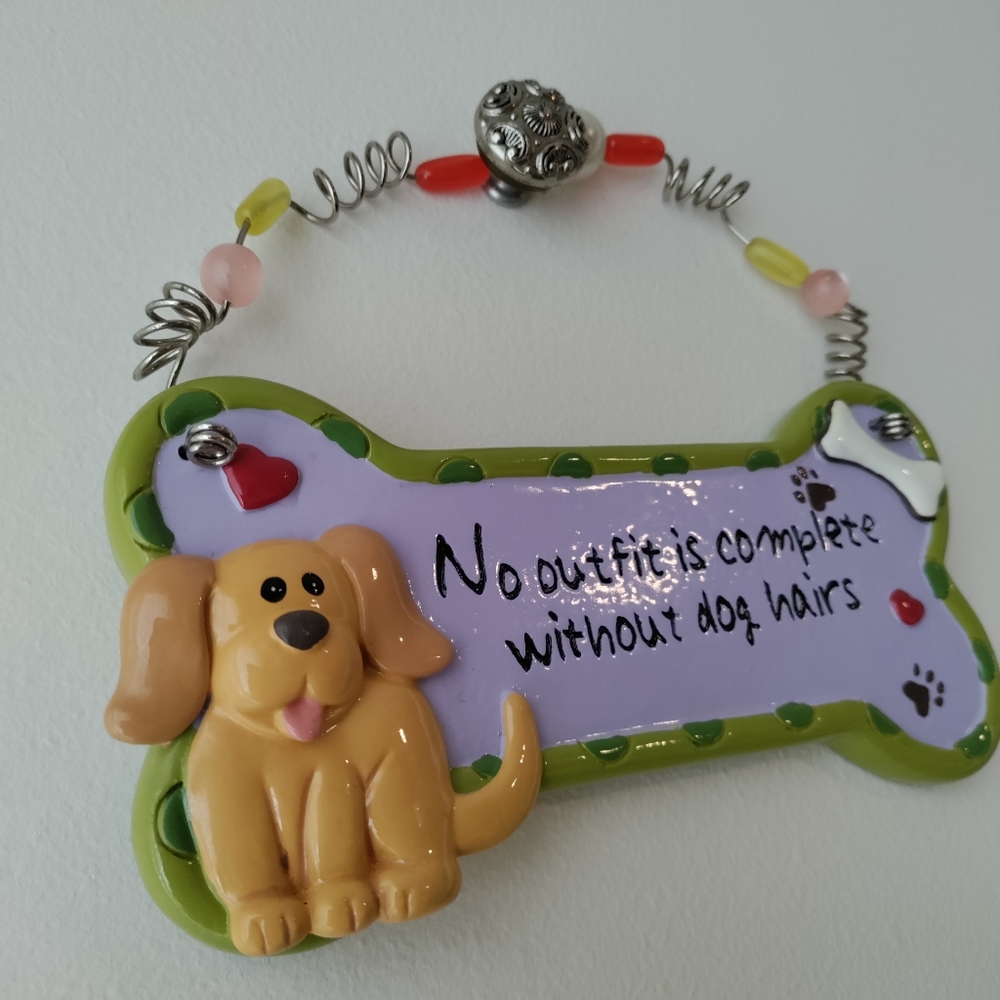 Dog Bone Shaped Decorative Sign - Green and Purple - Picture 4 of 7